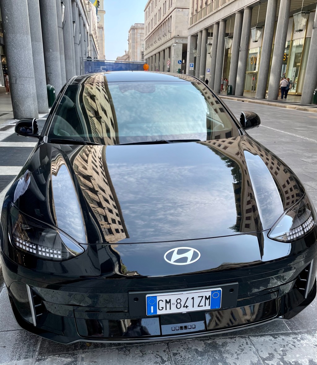 Prova Ioniq 6. Il marchio coreano punta in alto sfidando i costruttori&nbsp;premium