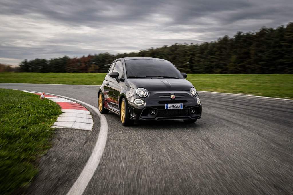 Abarth 695 75° Anniversario: l’edizione limitata in soli 1.368&nbsp;esemplari